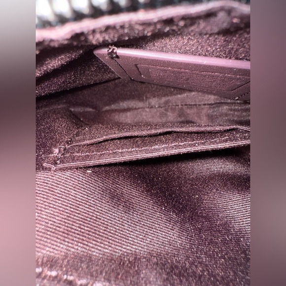 COACH X MINT + SERF CORNER ZIP WRISTLET IN SIGNATURE CANVAS - Picture 4 of 6